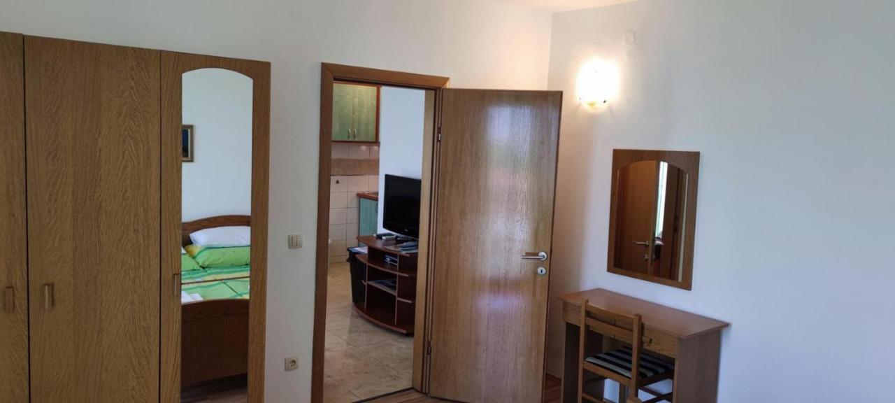 Apartments Sofija Slatine Kültér fotó
